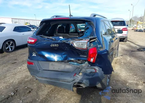 2018 Jeep Cherokee Latitude Plus Fwd из США, поврежденный, VIN 1C4PJLLX8JD612642